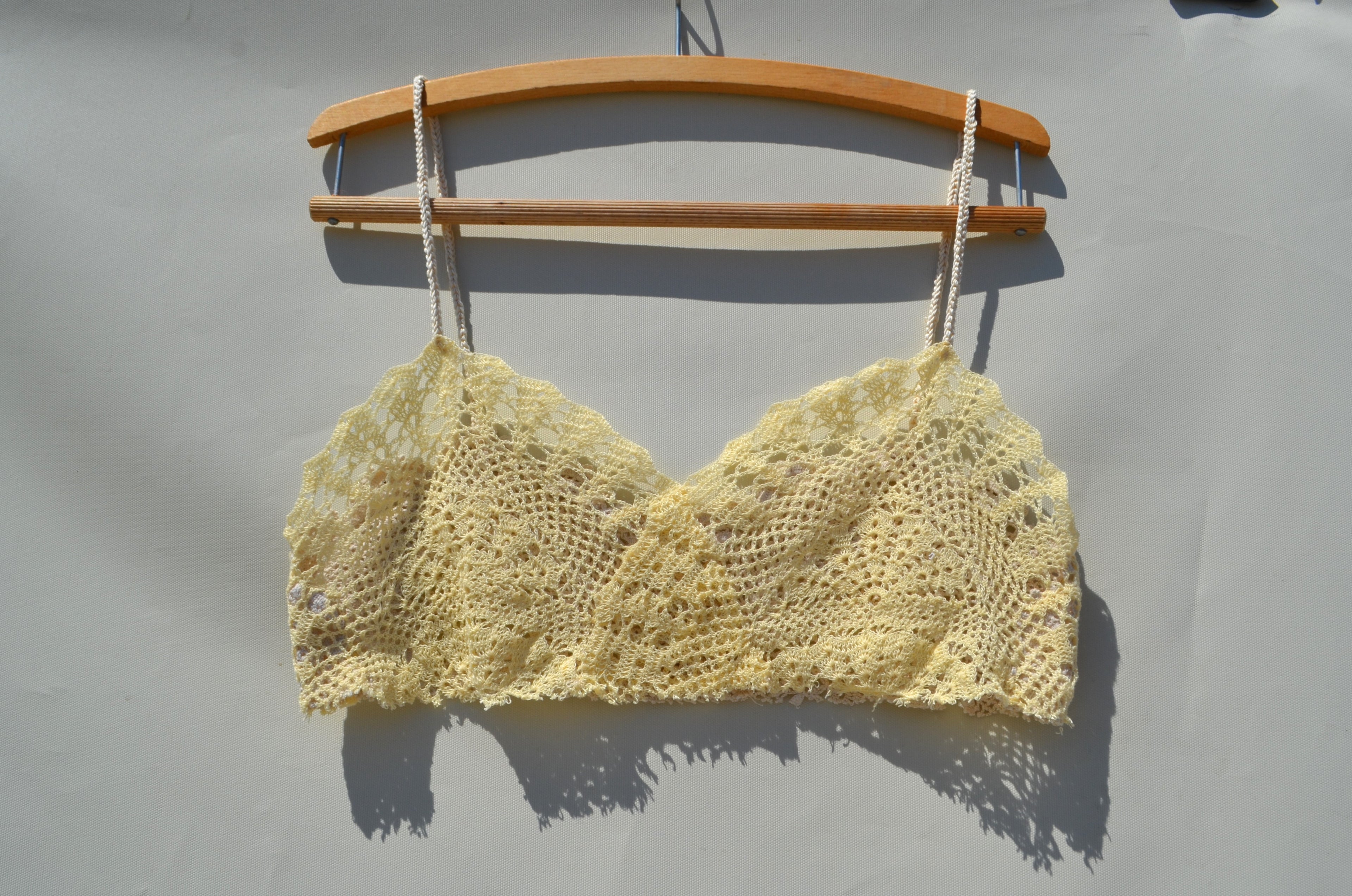 Flouo cream/beige crochet upcycled top
