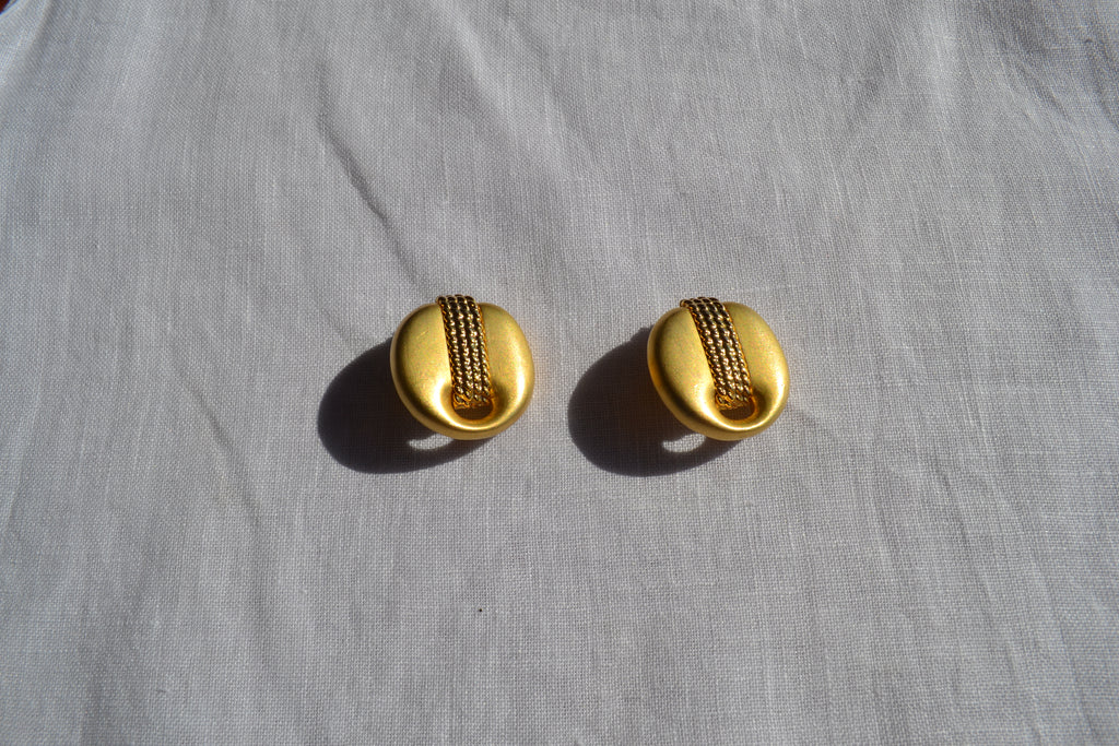 Gold brass round earrings,clip on earrings.