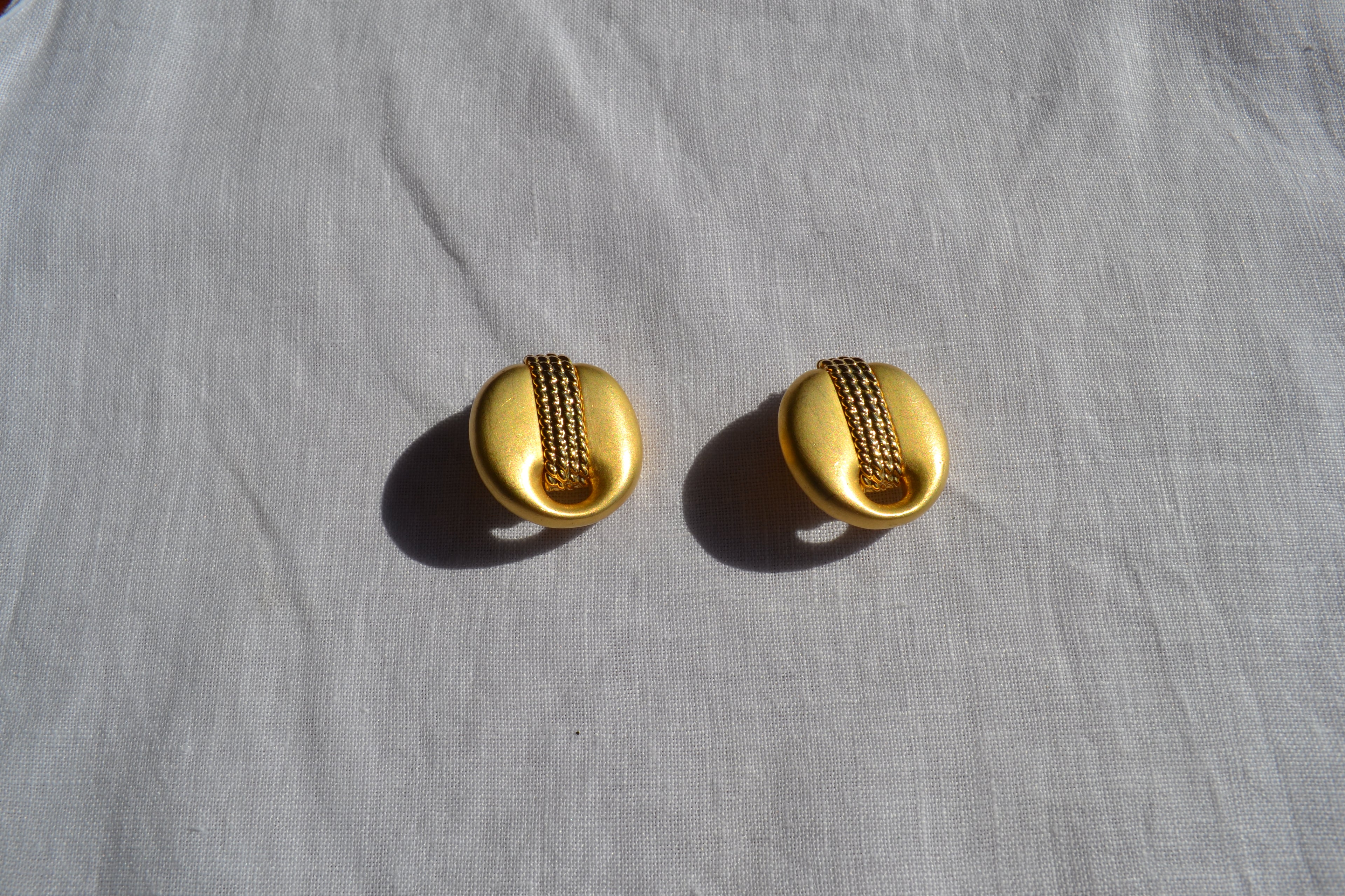 Gold brass round earrings,clip on earrings.