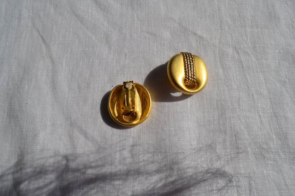 Gold brass round earrings,clip on earrings.