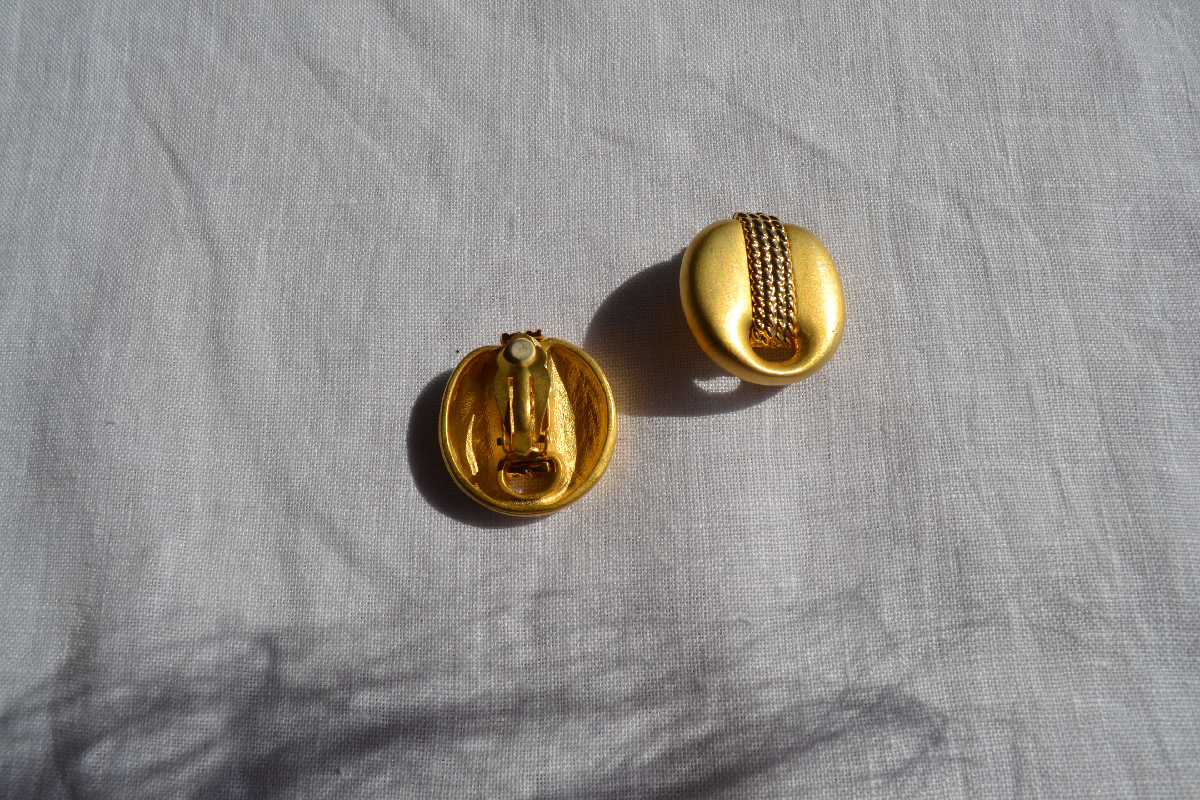 Gold brass round earrings,clip on earrings.